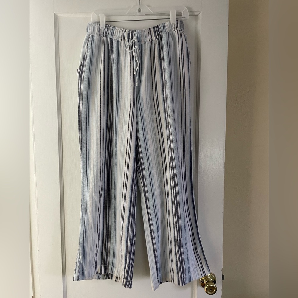 Briggs New York Striped Wide-Leg Pants